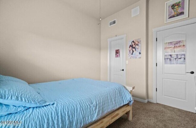 Building Photo - 5416 Pedro Lucero Dr