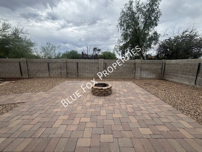 Building Photo - 3149 S Quinn Dr