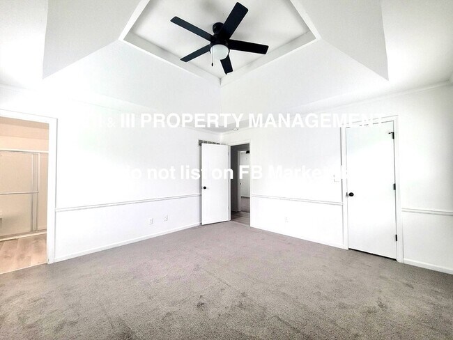 Building Photo - 15431 Robinson St