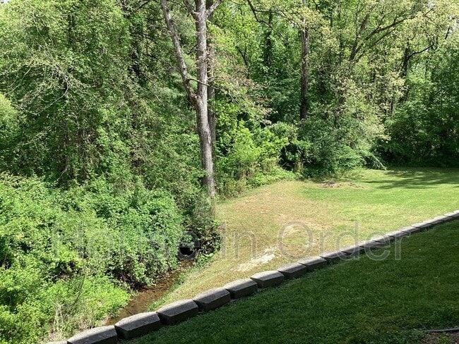 Building Photo - 703 Olde Covington Way