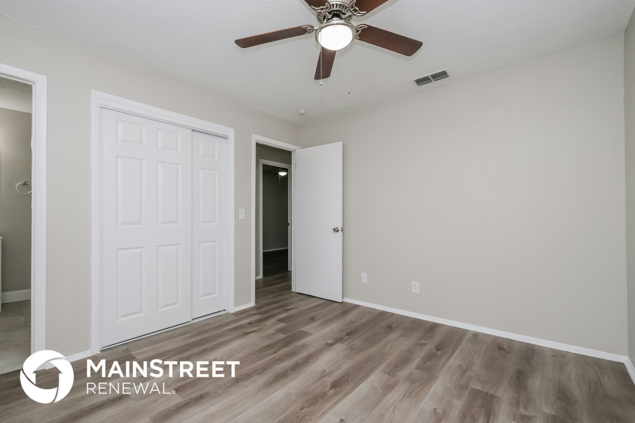 Building Photo - 425 S Disston Ave