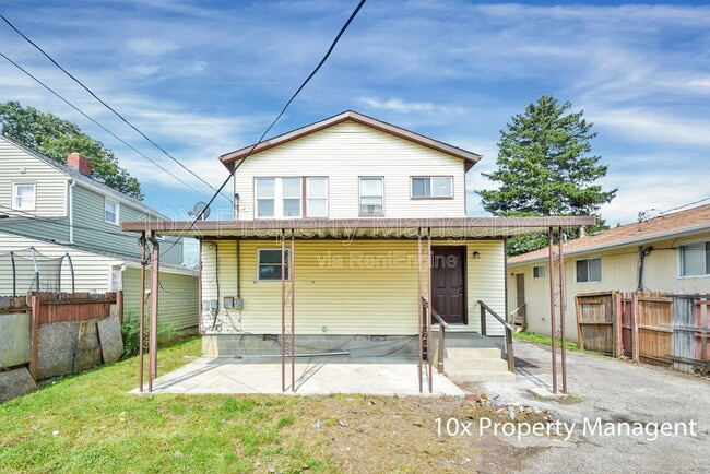 Building Photo - 2316 Ontario St