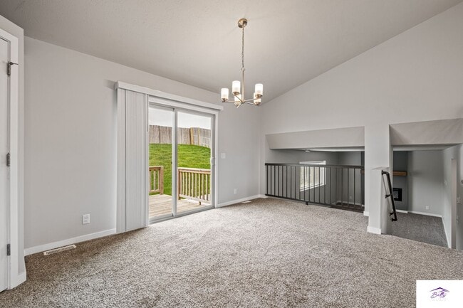 Building Photo - WELCOME HOME!