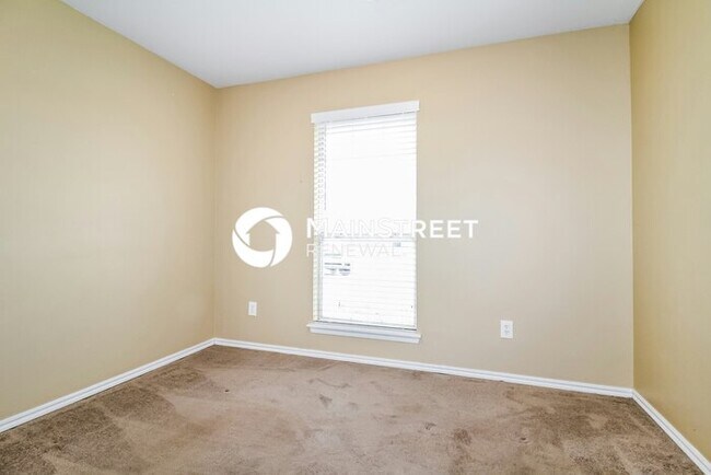 Building Photo - 3 Bedroom Pet-Friendly Home in Oklahoma City, OK with Main Street Renewal