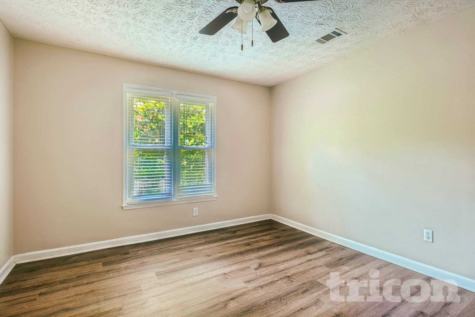 Building Photo - 105 Jennings Yard