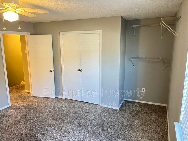 Building Photo - 3727 New Covington Pike