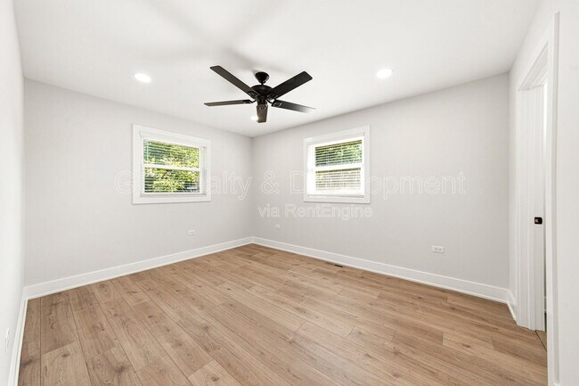 Building Photo - 106 Hawthorne Dr