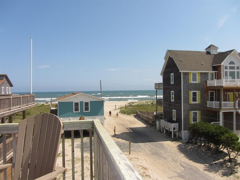 Building Photo - 54120 Marlin Dr
