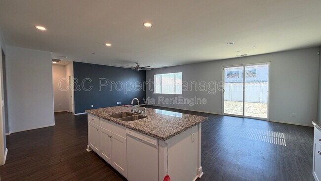 Building Photo - 2158 Albatross Way