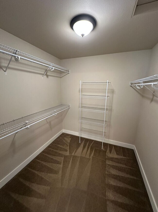 Building Photo - 4219 Cashmere Dr NE