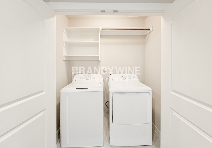 Building Photo - 10336 Ida Gdn Wy