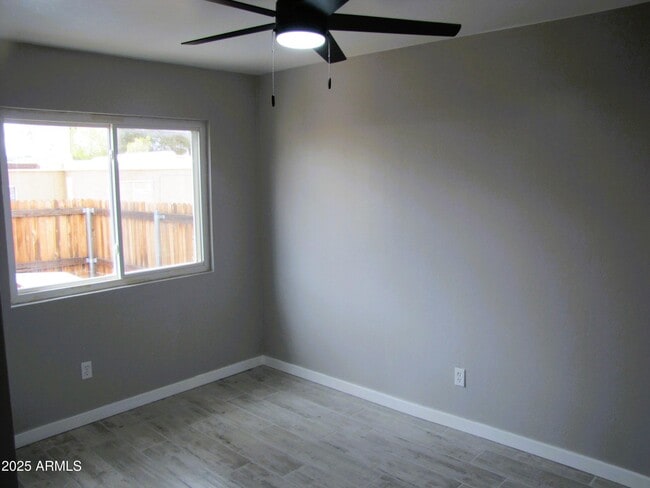 Building Photo - 4416 Plaza Vista