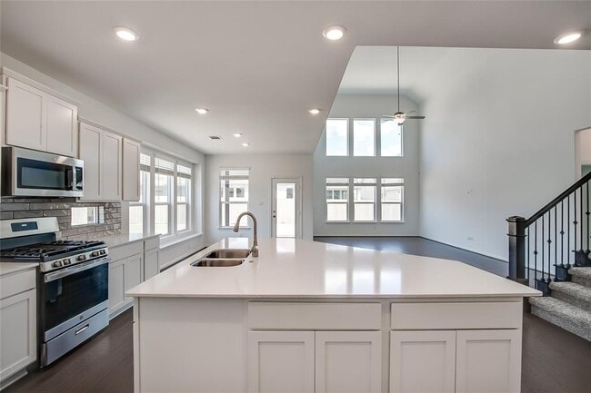 Building Photo - 220 Berean Ln