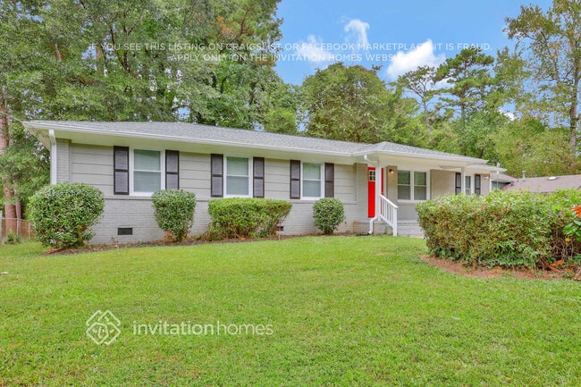 Building Photo - 415 Plainville Dr SW