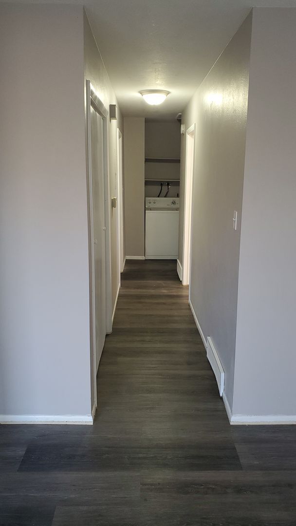 Building Photo - KING2701
