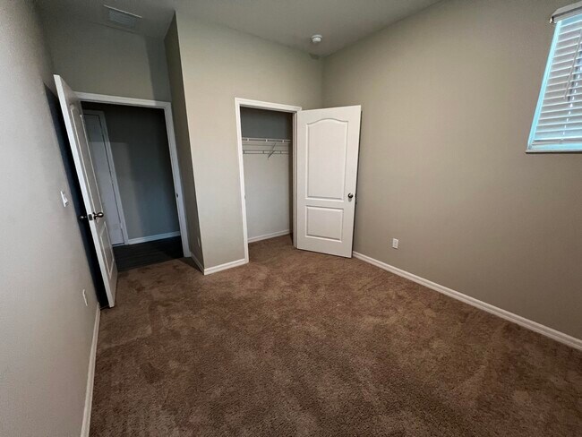 Building Photo - 5208 Jovial Ct
