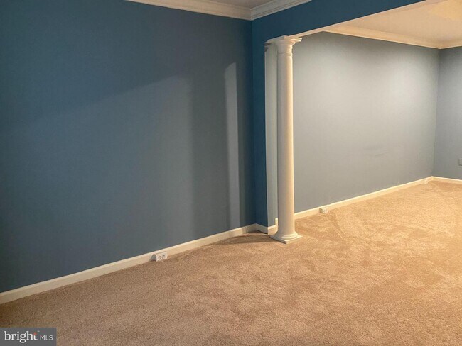 Building Photo - 18261 Camdenhurst Dr