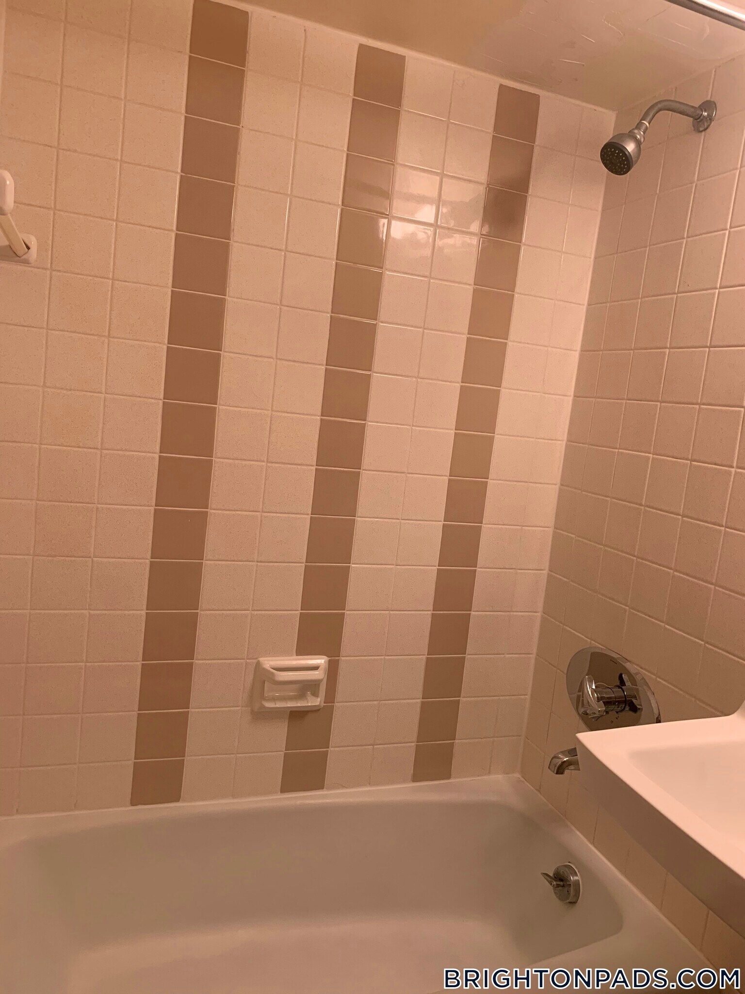 Building Photo - 168 N Beacon St