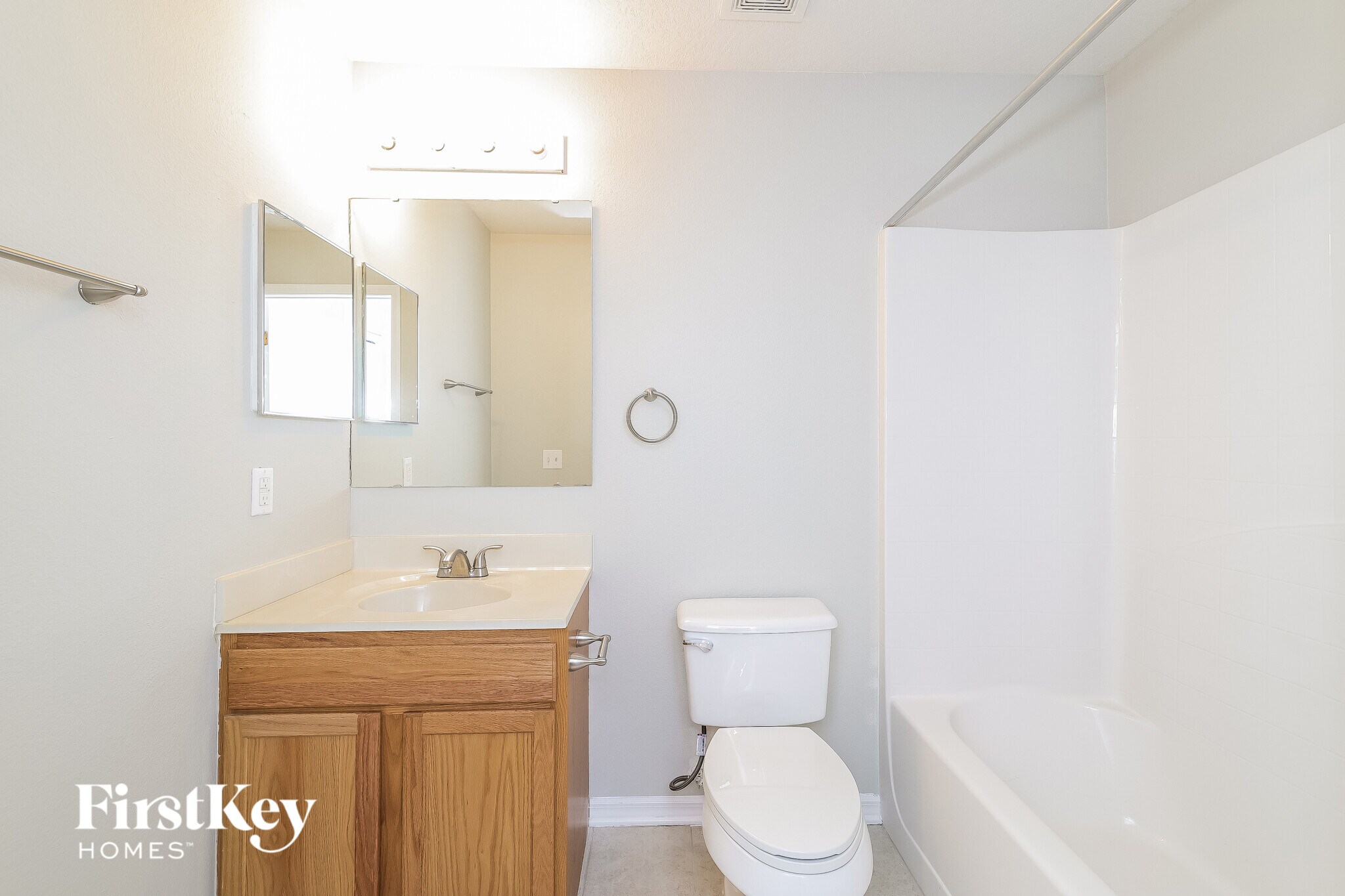 Building Photo - 408 Naples Ct