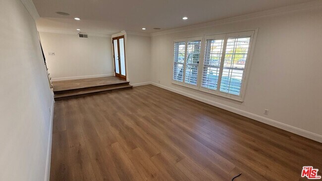 Building Photo - 29392 Hillrise Dr