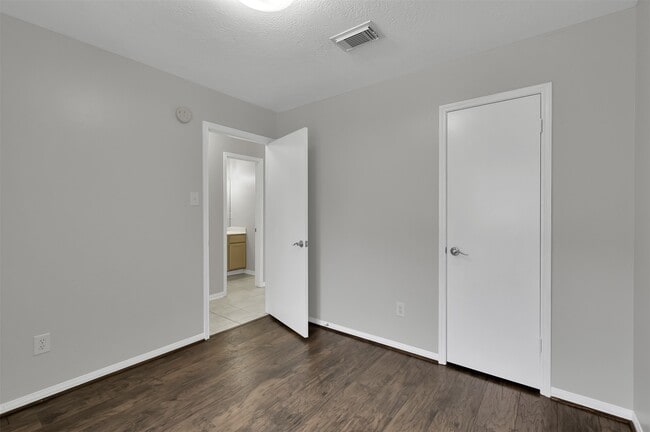 Building Photo - 12411 Westwold Dr