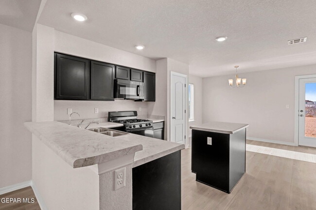 Building Photo - 14541 Faxon Yucca