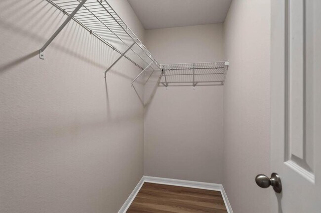 Building Photo - 129 Wellwood Ln