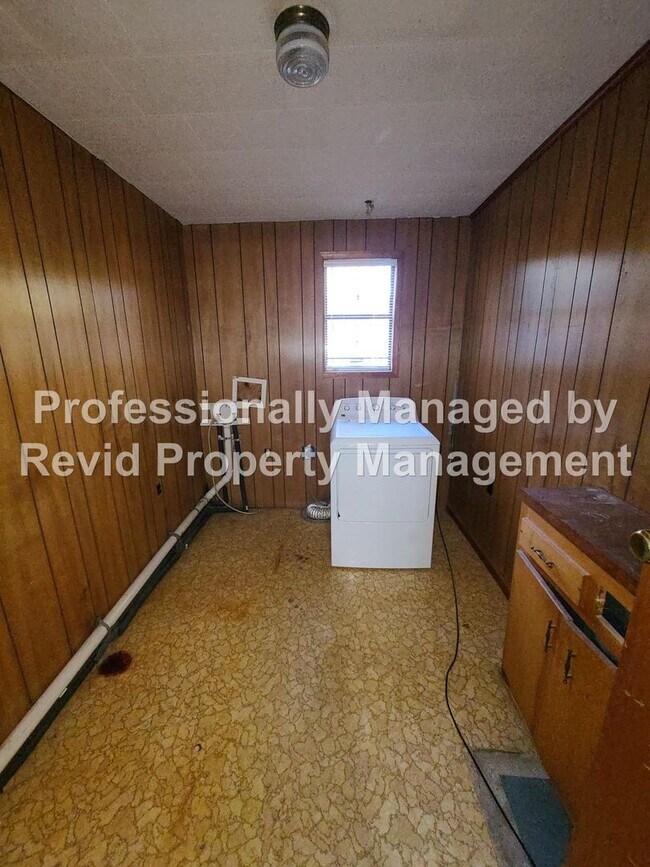 Building Photo - First Month Free on a 13-Month Lease