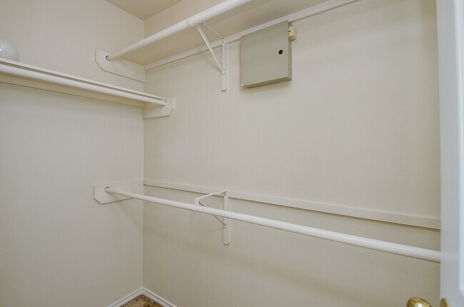 Building Photo - 3268 Jessica Ct