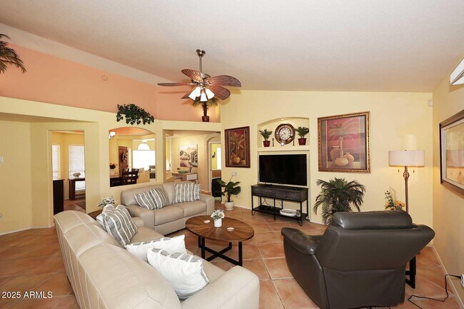 Building Photo - 359 W Brisa Dr