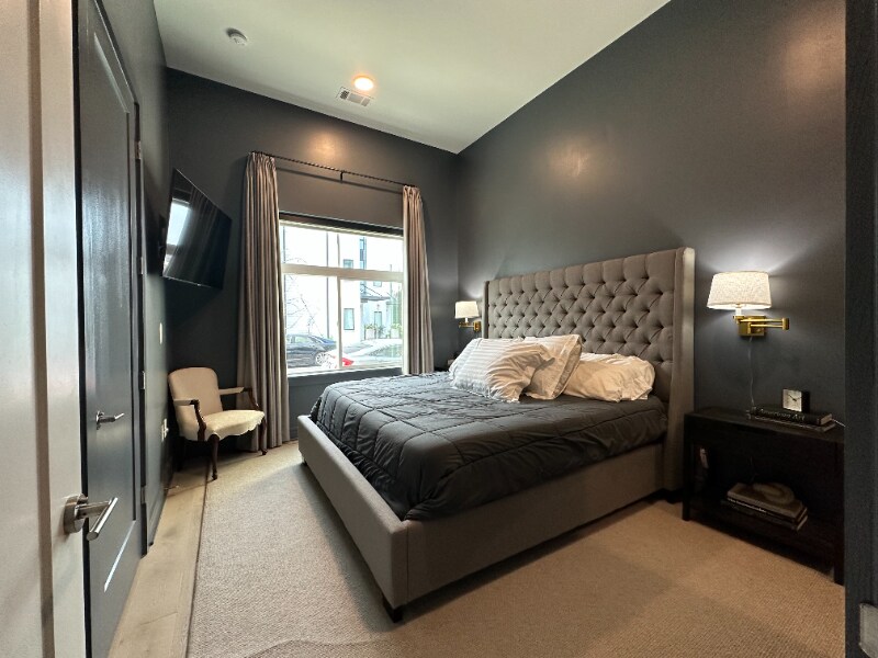 Building Photo - 997 Scovel St