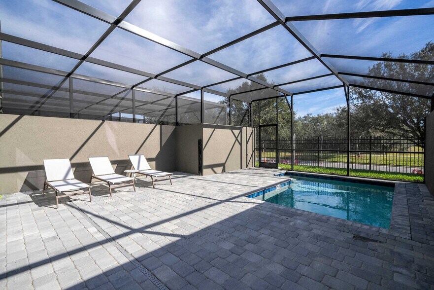 Building Photo - 2470 Santorini Dr