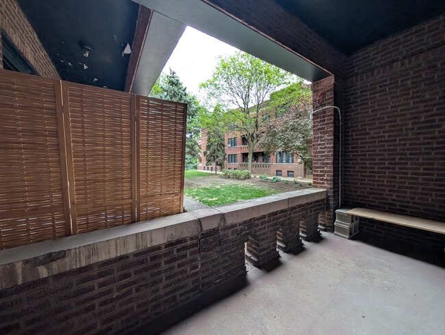 Building Photo - 2522 N Kedzie Blvd