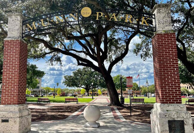 Building Photo - 728 Johnson Ave