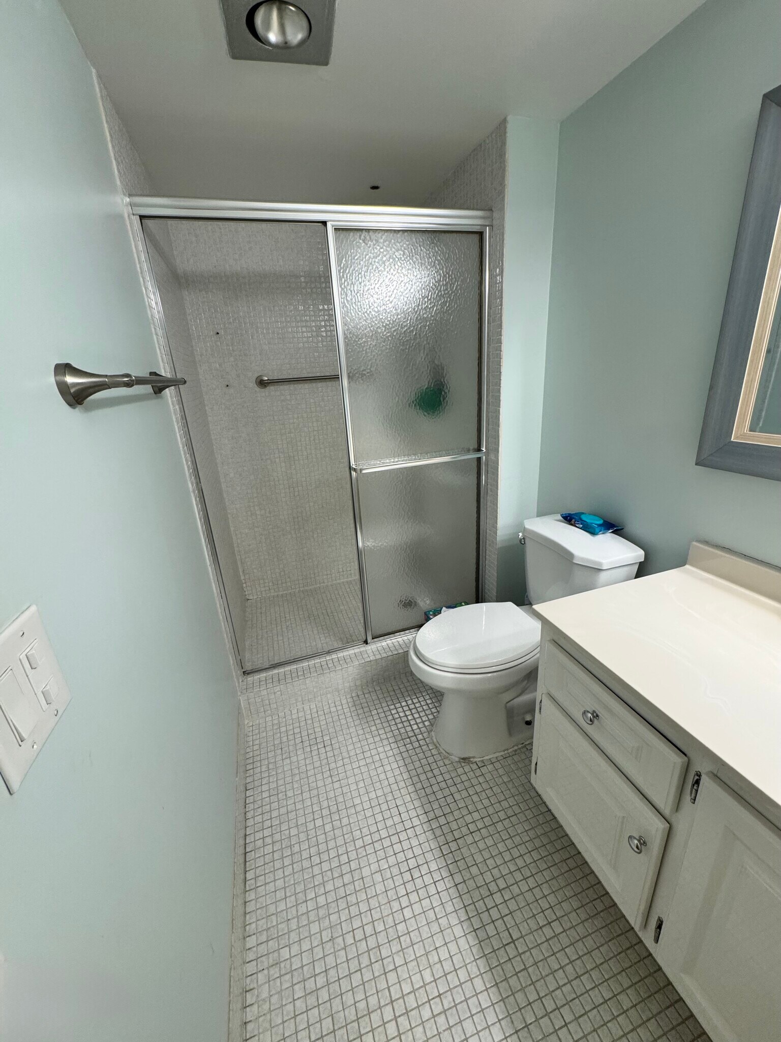 Building Photo - 4007 Yarmouth a