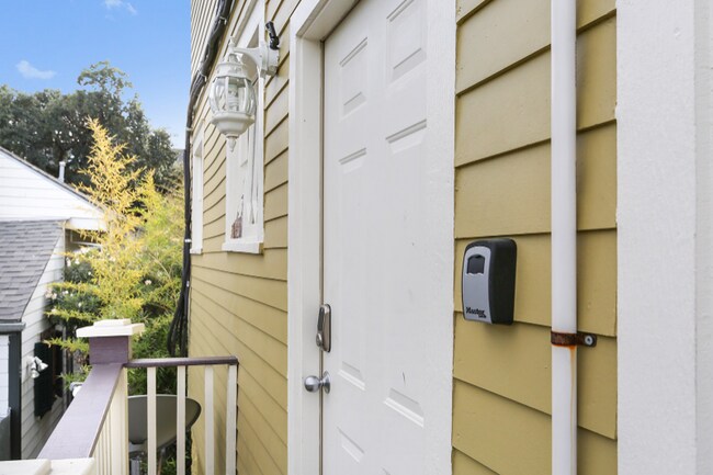 Building Photo - 1212 Treme St