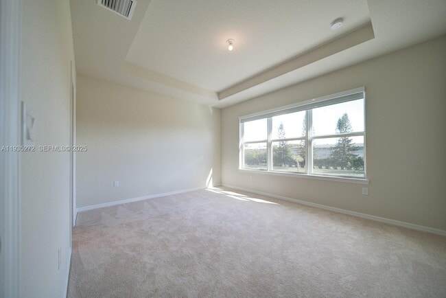 Building Photo - 1023 Eucalyptus Dr