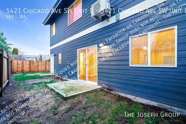 Building Photo - 5421 Chicago Ave SW