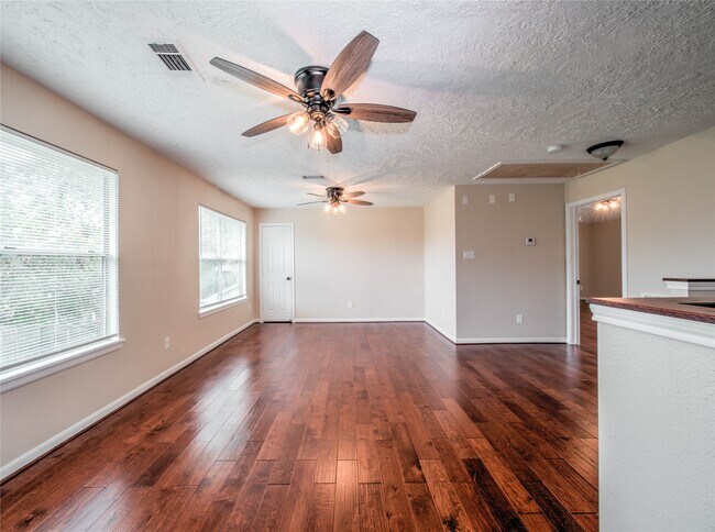 Building Photo - 13618 Woodspire Dr