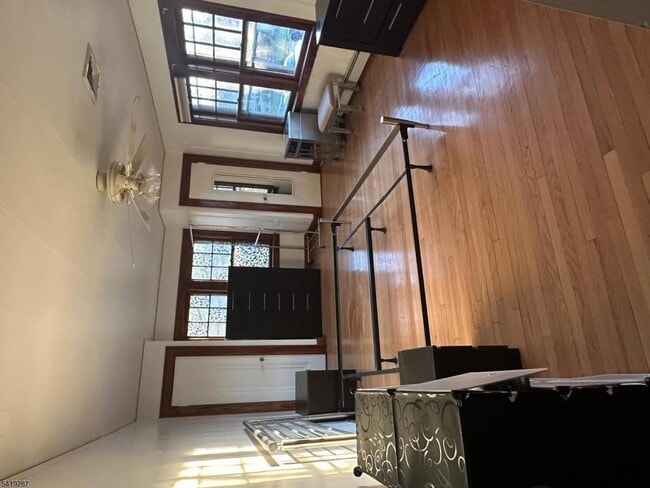 Building Photo - 325 Bogert Ave