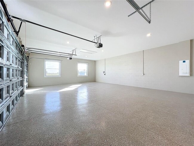 Building Photo - 1793 Lakehill Dr