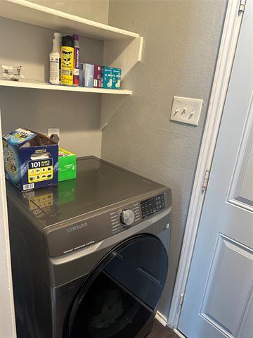 Building Photo - 627 S Walnut Creek Dr