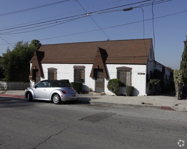 Primary Photo - 1607-1611 Micheltorena St