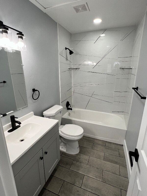 Building Photo - 325 Lincoln Ave