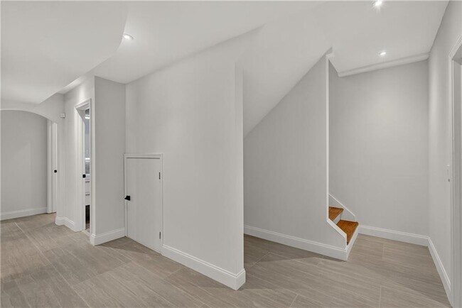Building Photo - 4610 W Morton Rd