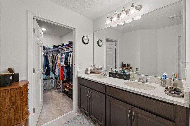 Building Photo - 3077 Nottel Dr