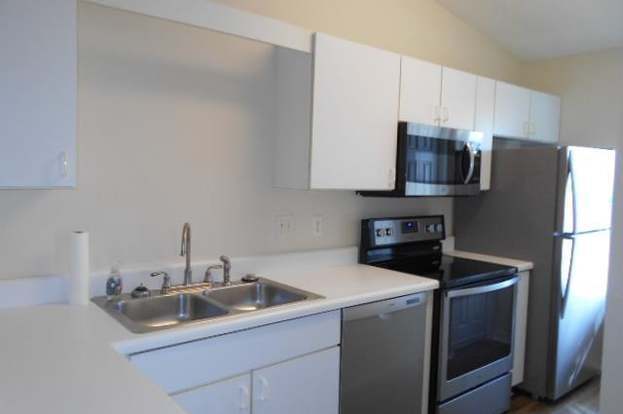 Building Photo - 2232 Trailwood Dr