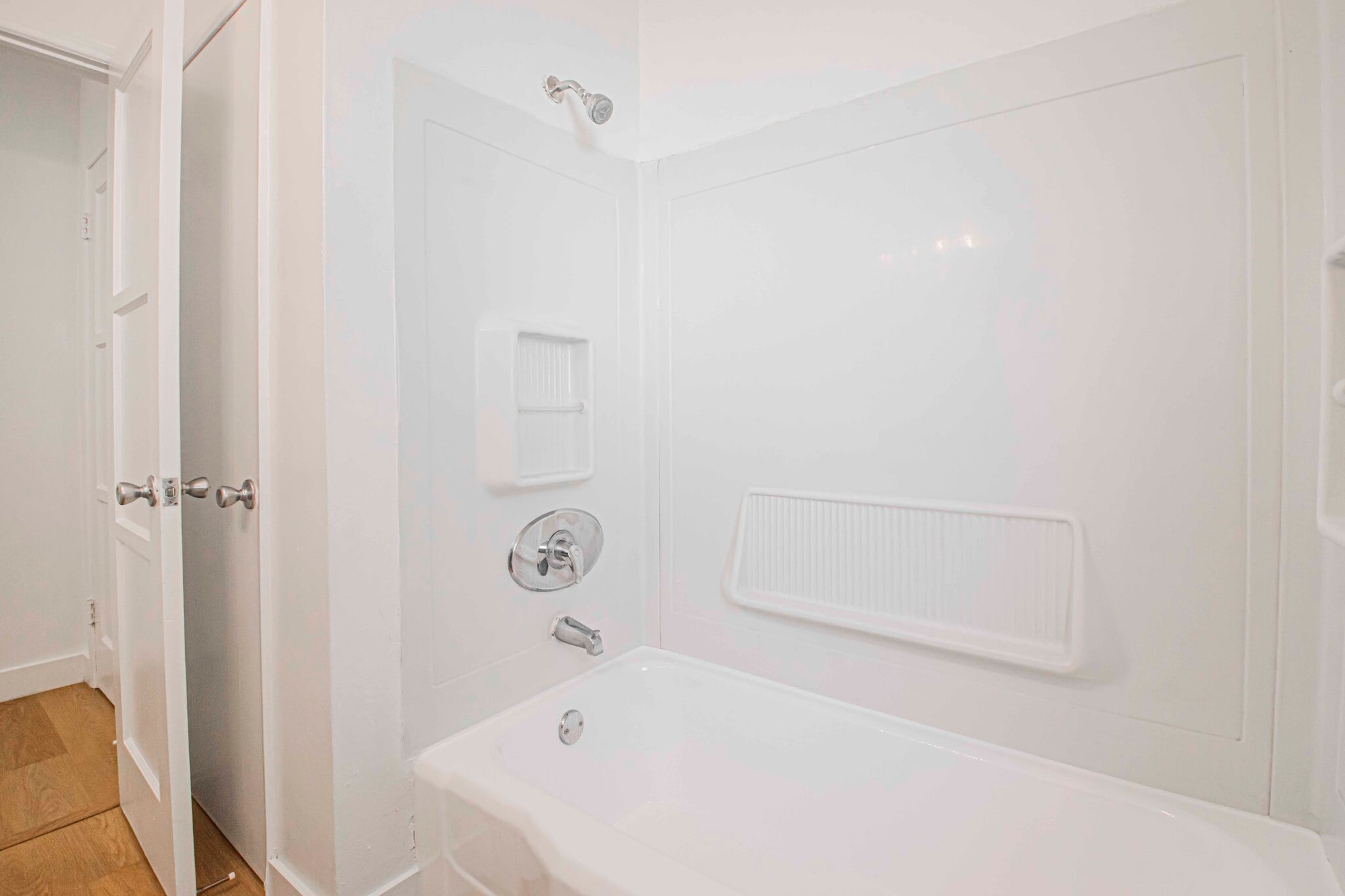 Building Photo - 8804 Belford Ave