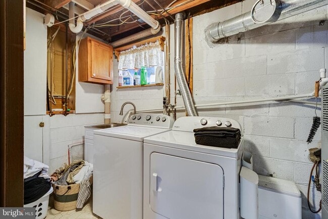 Building Photo - 509 Dogwood Ct