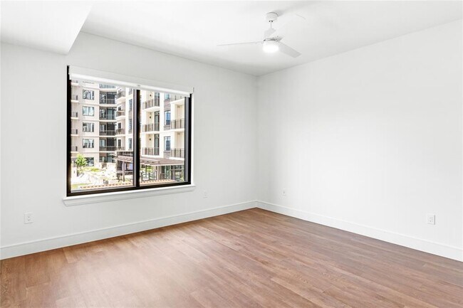 Building Photo - 2311 Westheimer Rd
